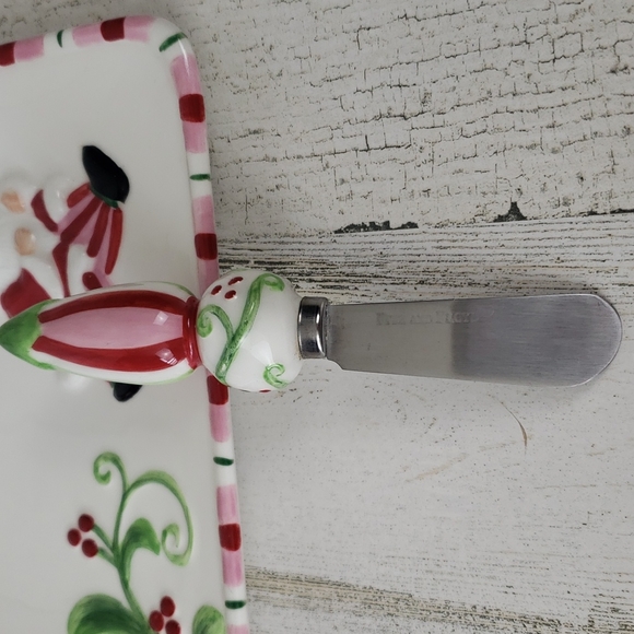 Fitz and Floyd Mingle, Jingle, Be Merry 6" Snack plate and spreader - Picture 3 of 11